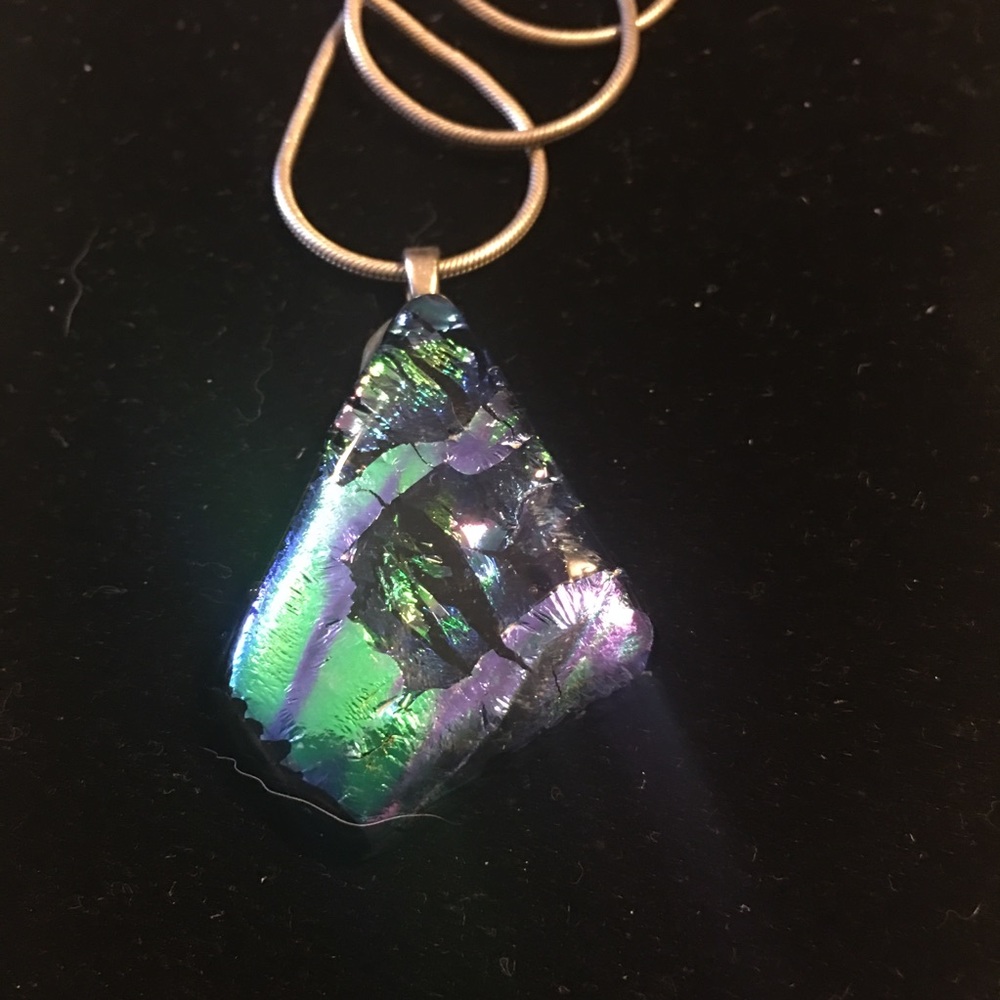 Dark Iridescent Blk/Blu/Green Dichromatic Glass Pendant Necklace, 15”